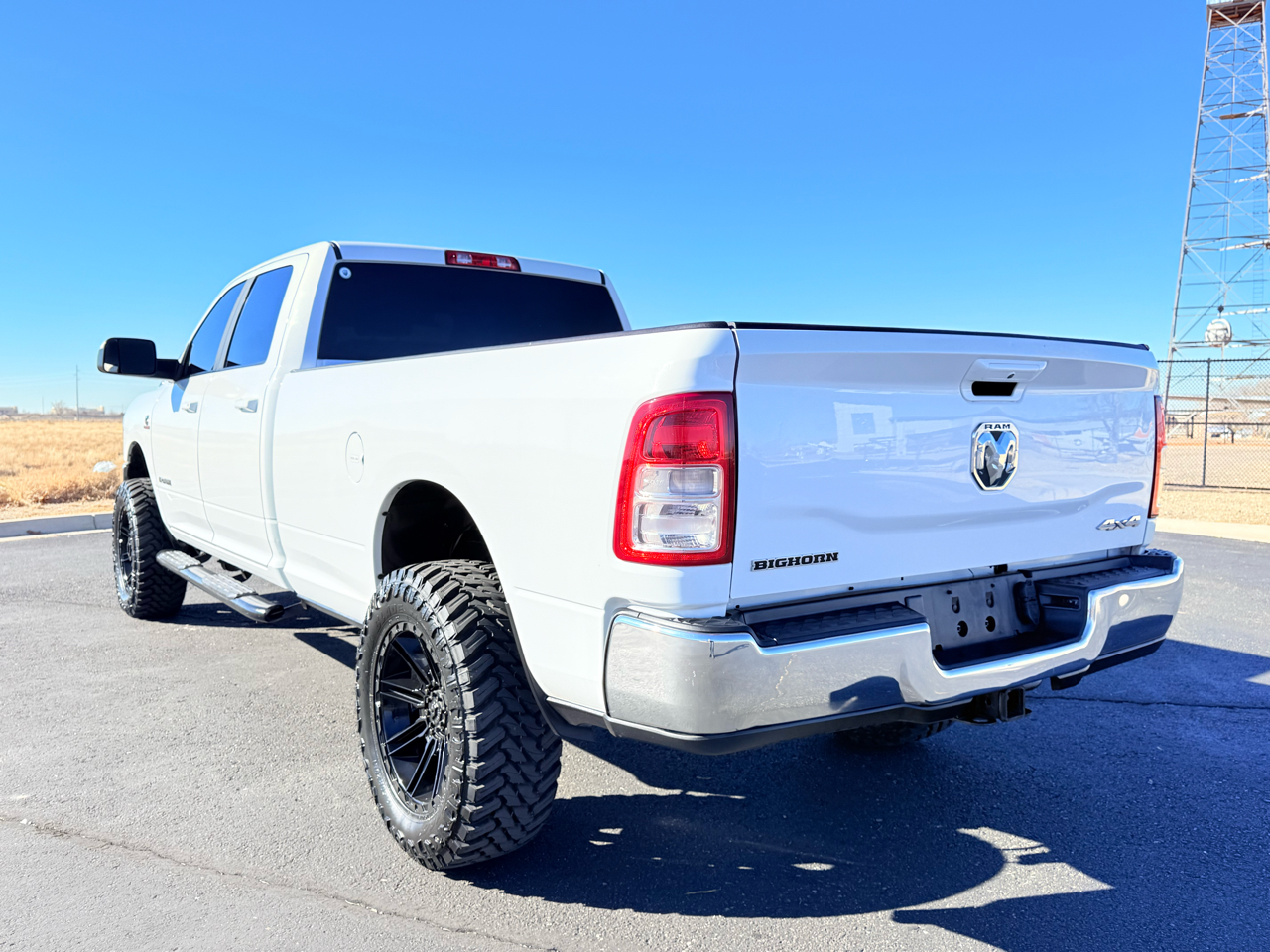 RAM 2500 Tradesman Crew Cab LWB 4WD 2021