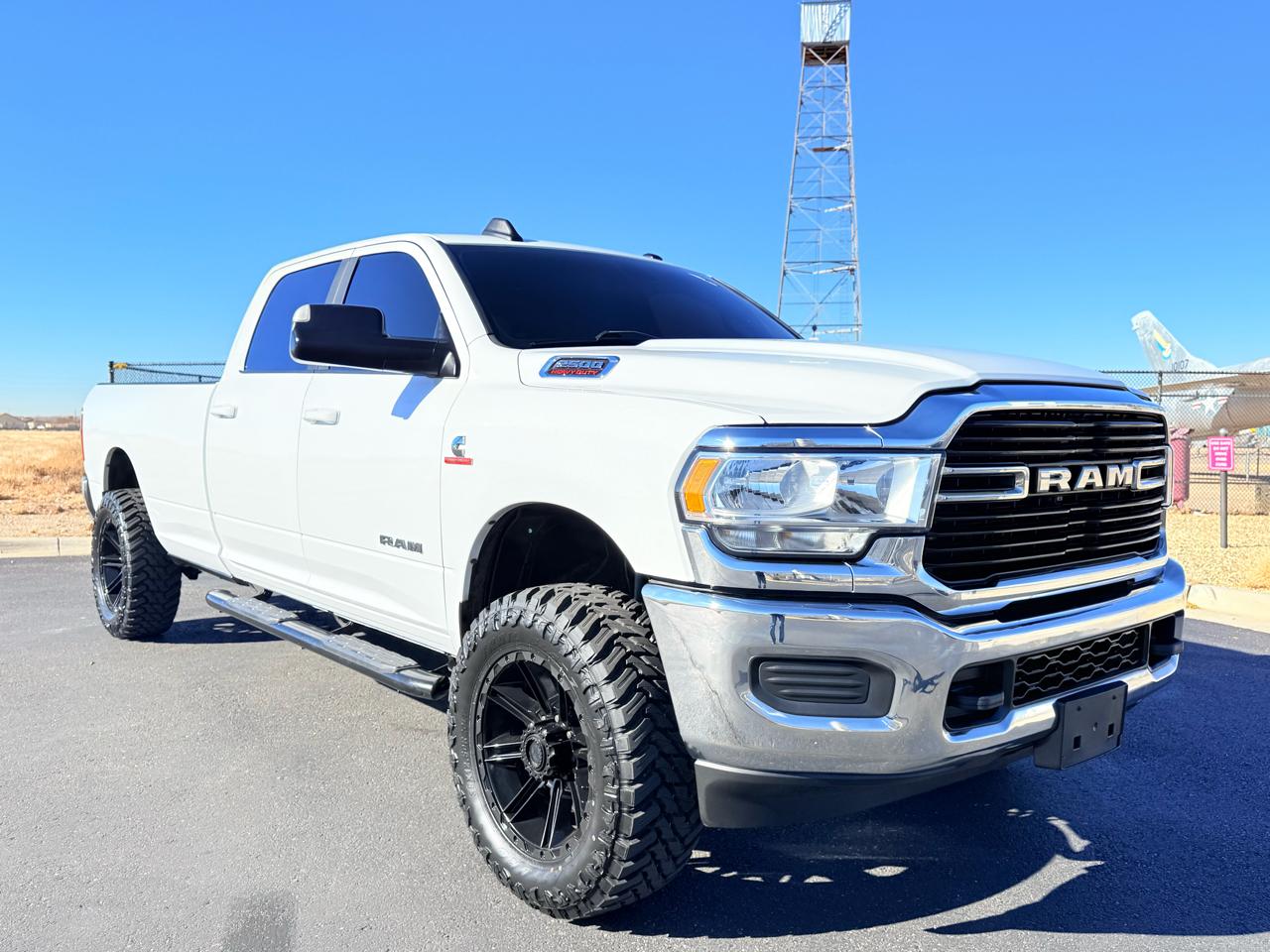 RAM 2500 Tradesman Crew Cab LWB 4WD 2021