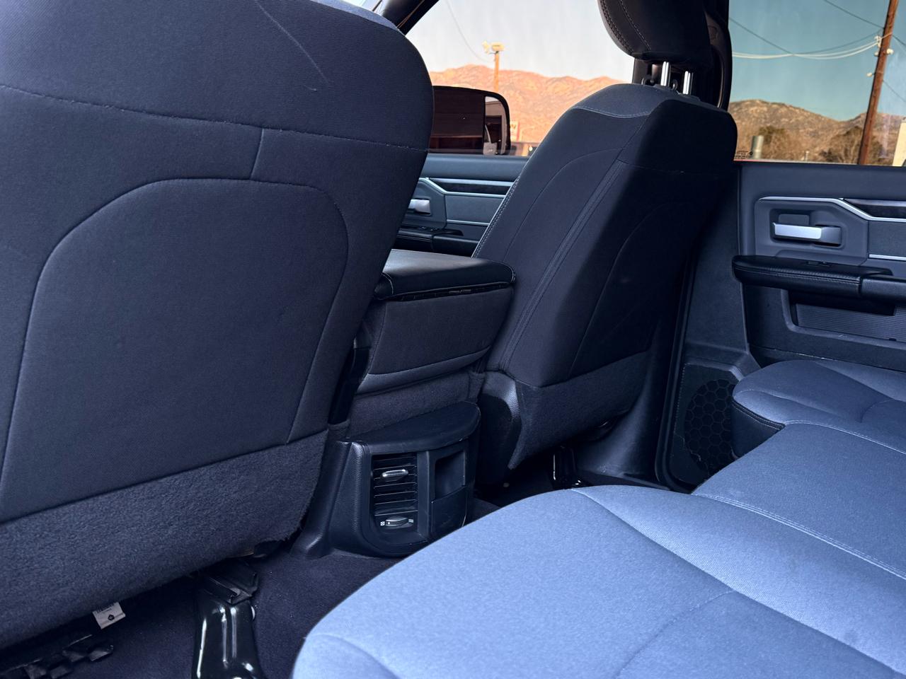 RAM 2500 Tradesman Crew Cab LWB 4WD 2021