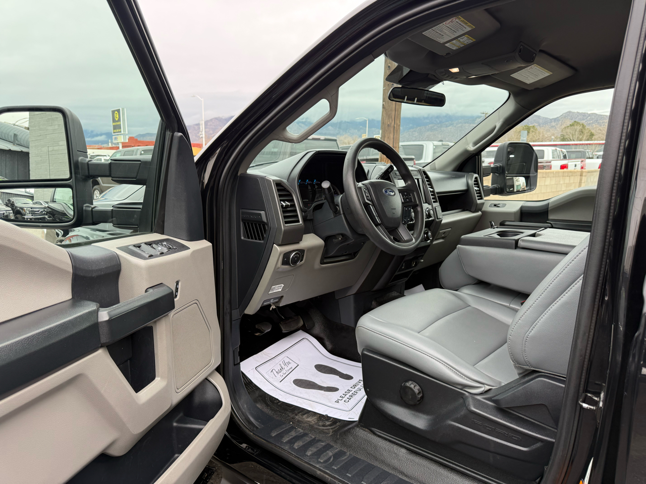 Ford F-350 SD XL Crew Cab Long Bed DRW 4WD 2022