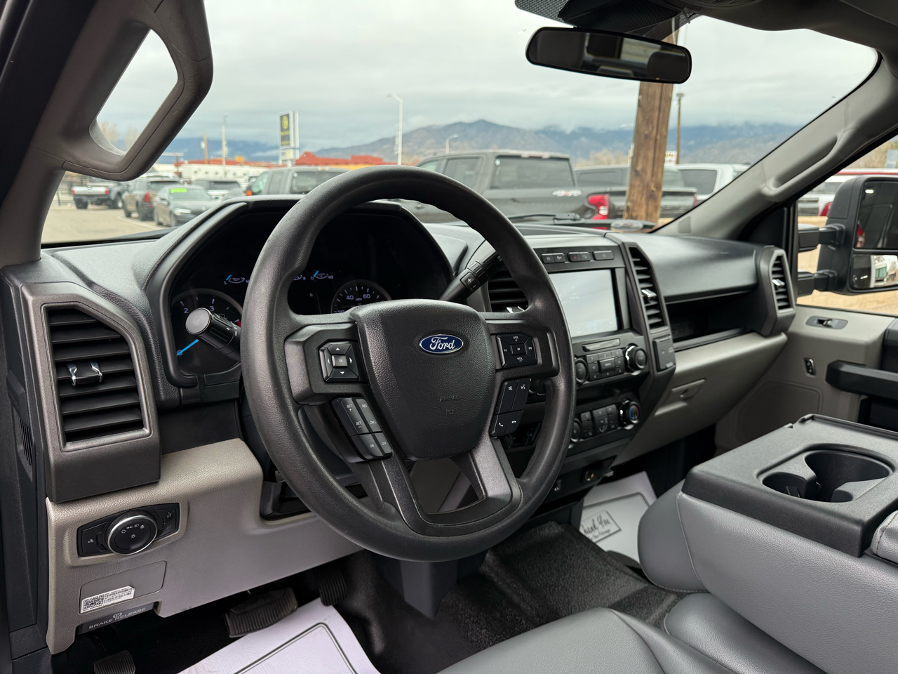 Ford F-350 SD XL Crew Cab Long Bed DRW 4WD 2022