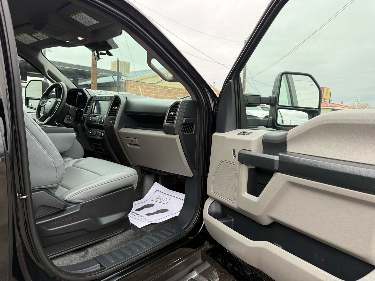 Ford F-350 SD XL Crew Cab Long Bed DRW 4WD 2022