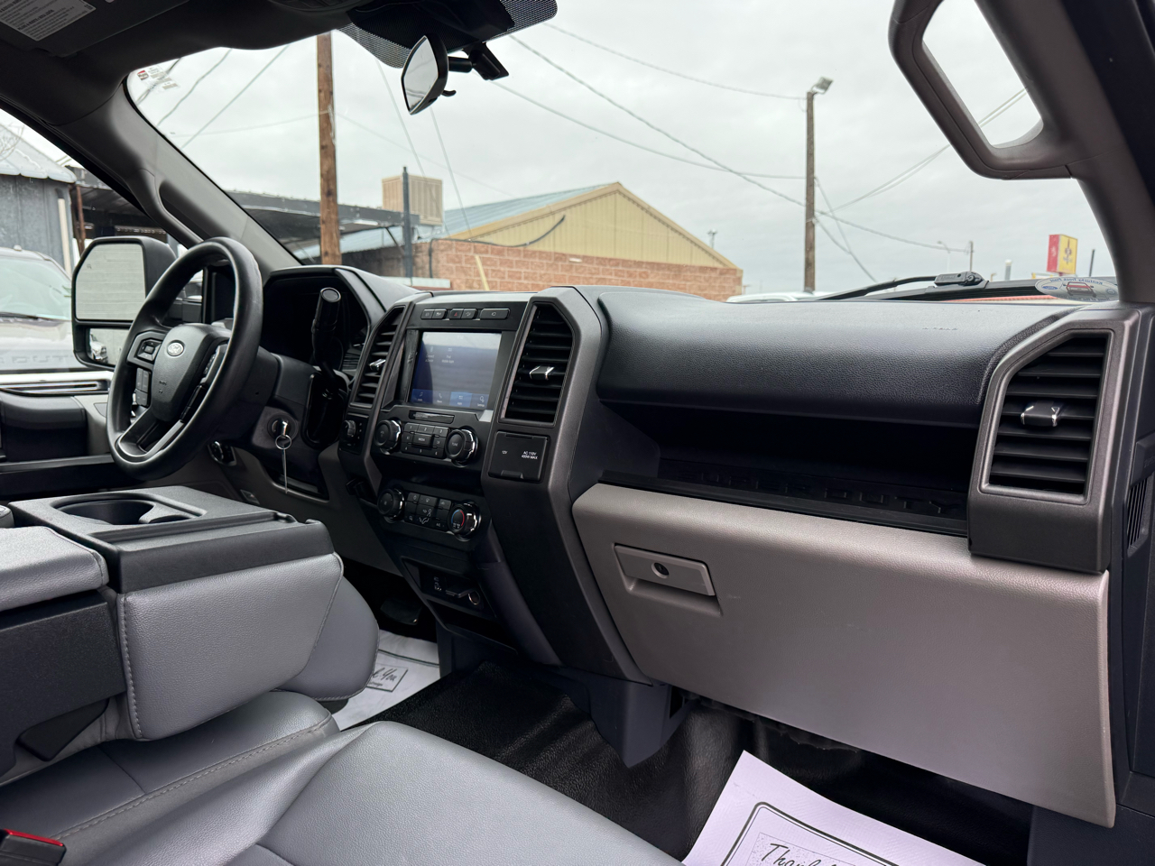 Ford F-350 SD XL Crew Cab Long Bed DRW 4WD 2022