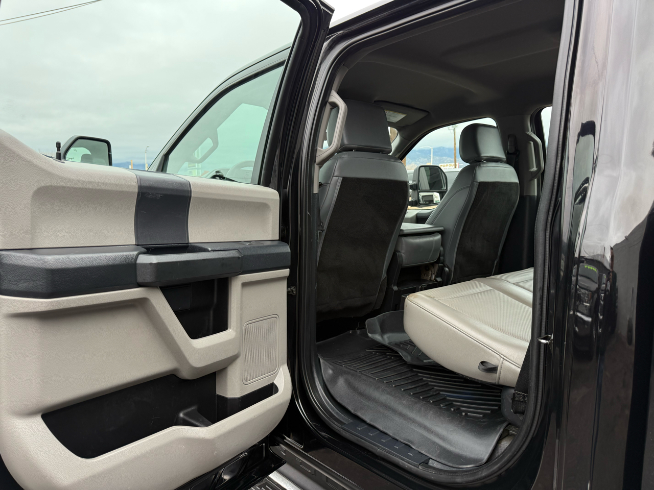 Ford F-350 SD XL Crew Cab Long Bed DRW 4WD 2022