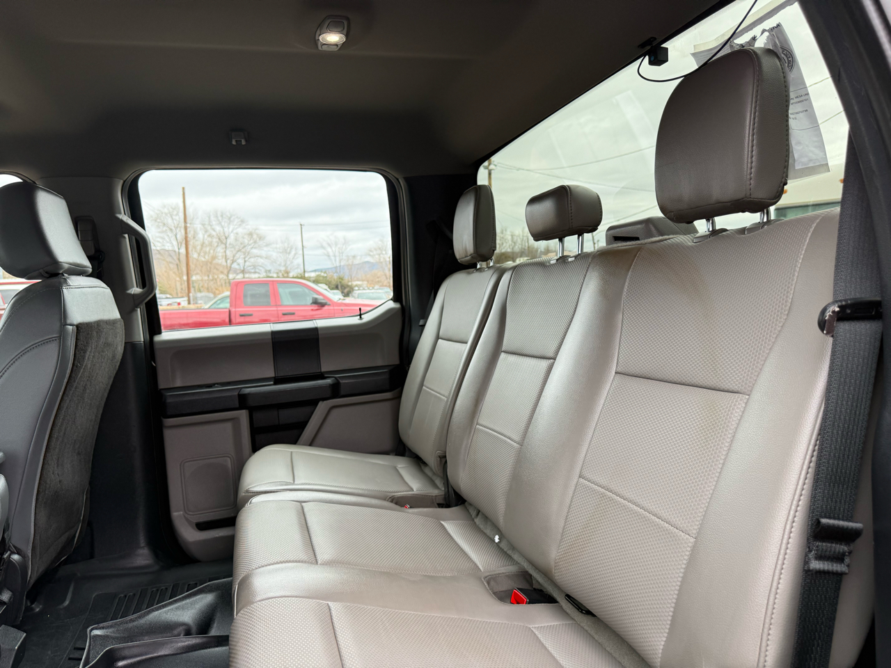 Ford F-350 SD XL Crew Cab Long Bed DRW 4WD 2022