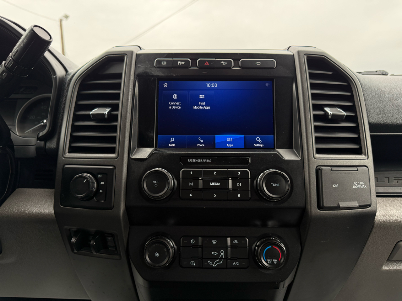 Ford F-350 SD XL Crew Cab Long Bed DRW 4WD 2022