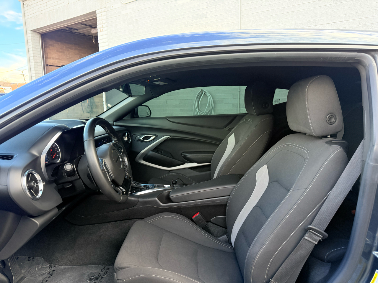 Chevrolet Camaro 2dr Cpe 1LT 2023