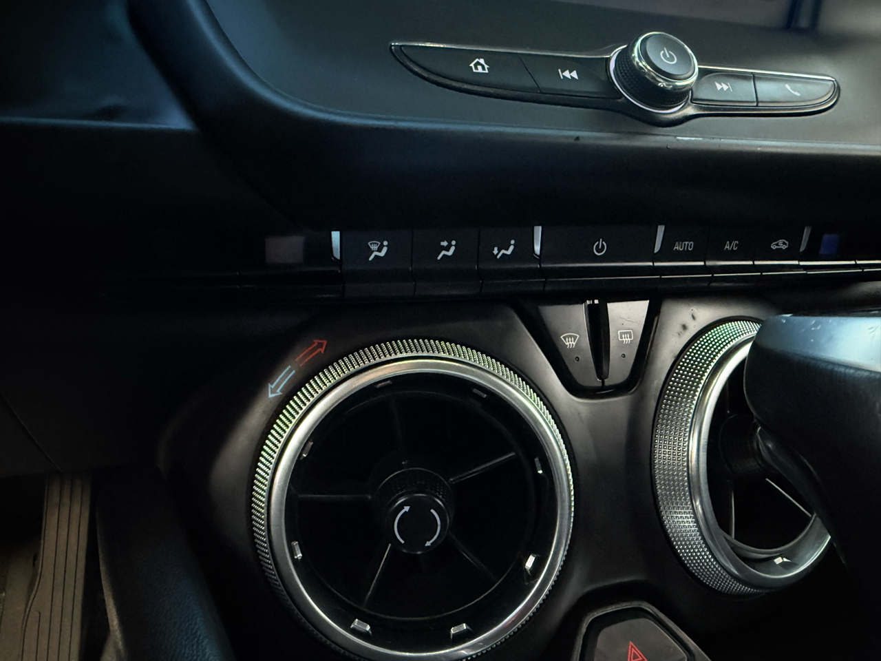 Chevrolet Camaro 2dr Cpe 1LT 2023