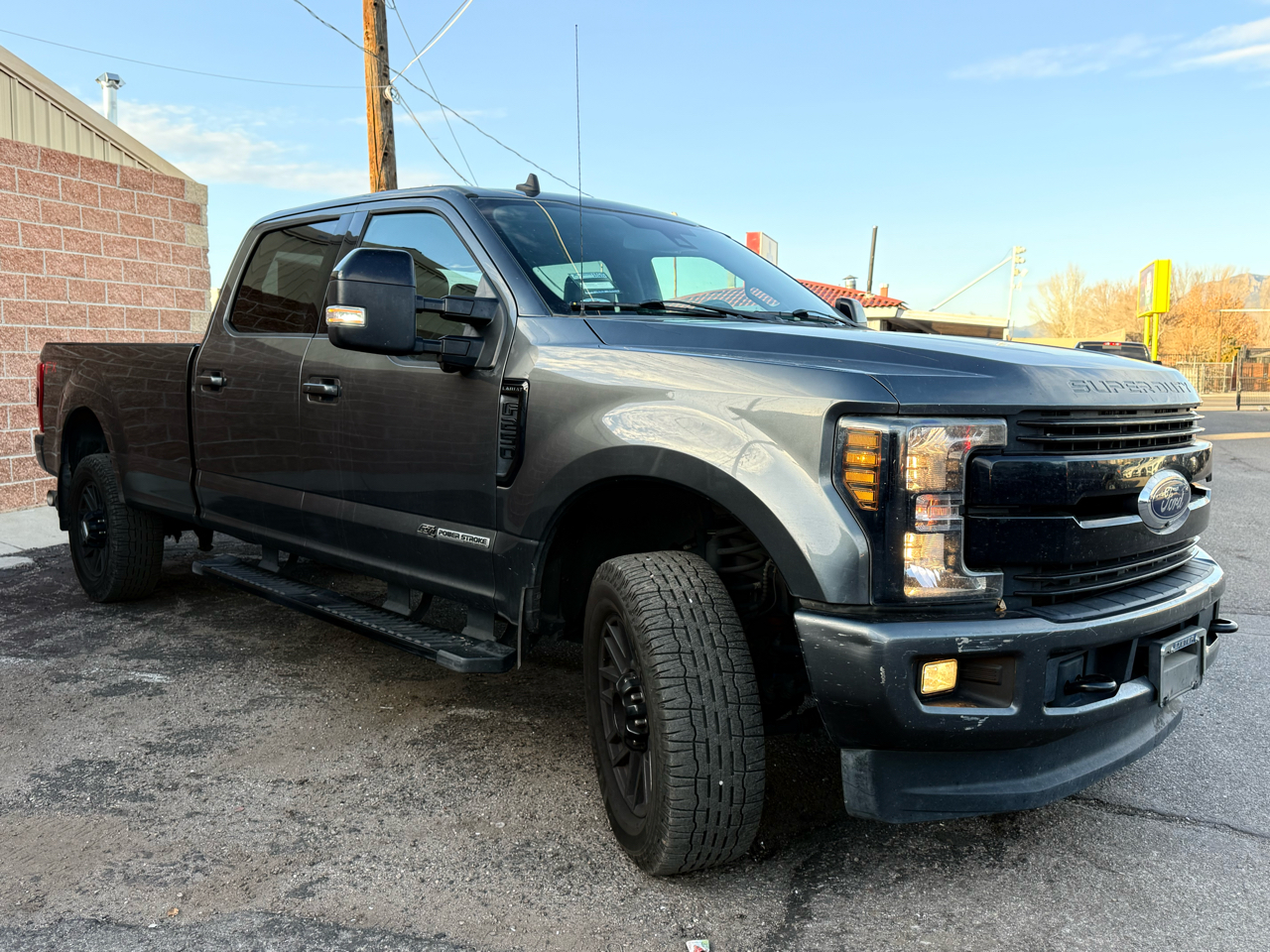Ford F-250 SD Lariat Crew Cab 4WD 2019