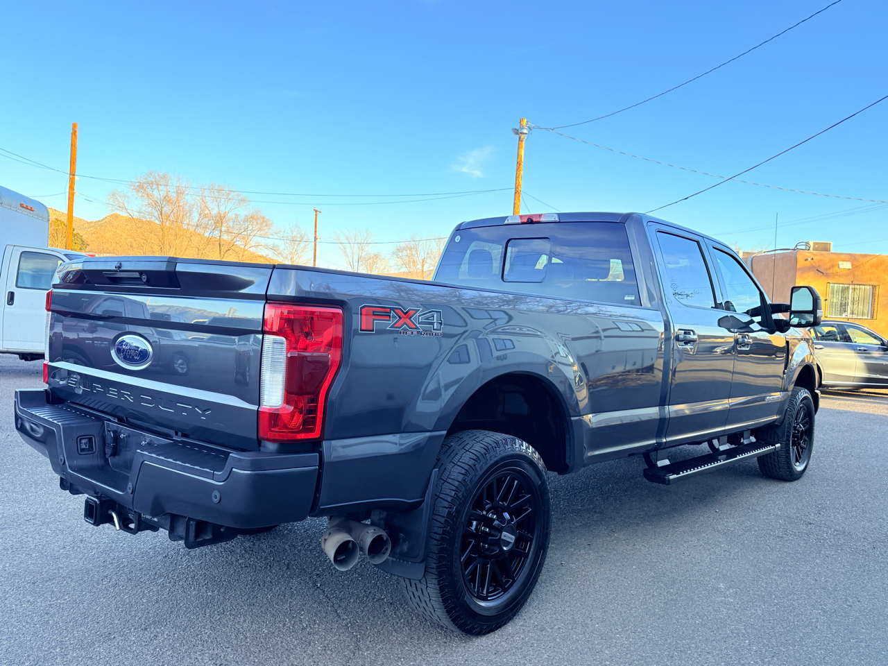 Ford F-250 SD Lariat Crew Cab 4WD 2019