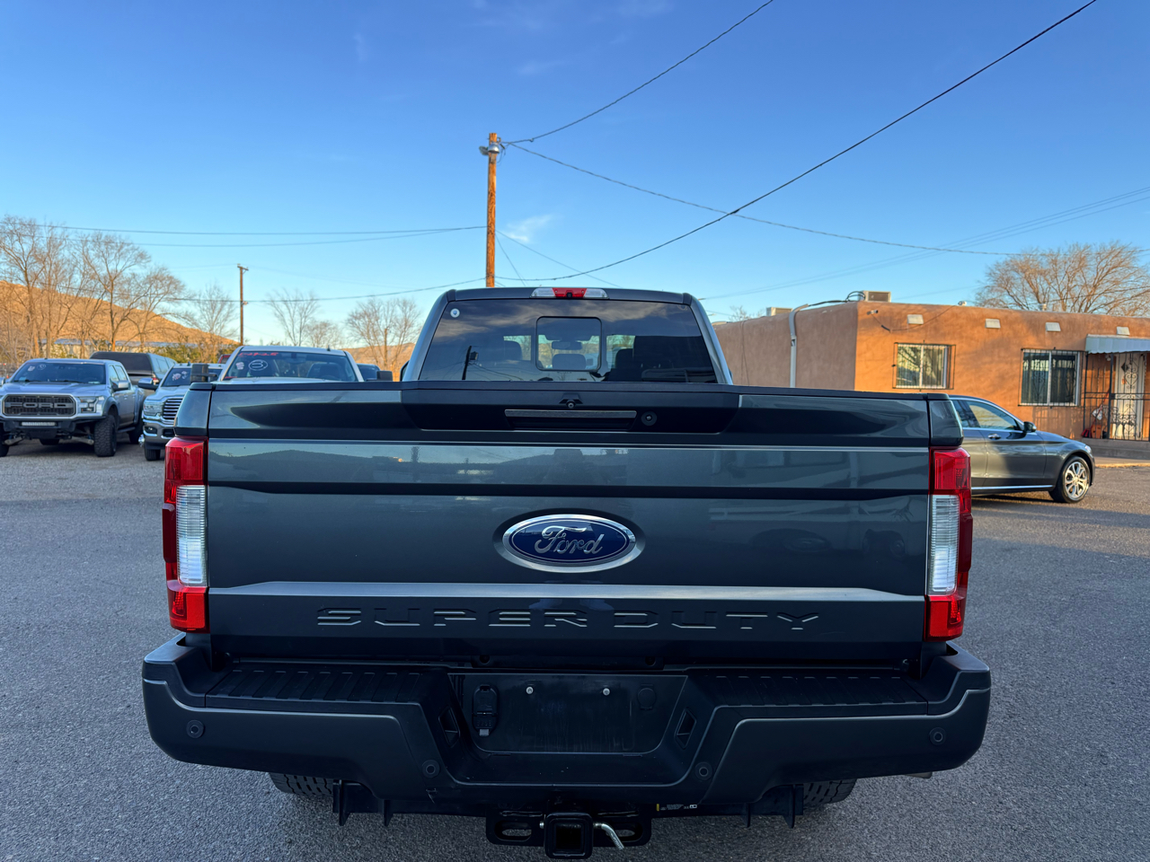 Ford F-250 SD Lariat Crew Cab 4WD 2019