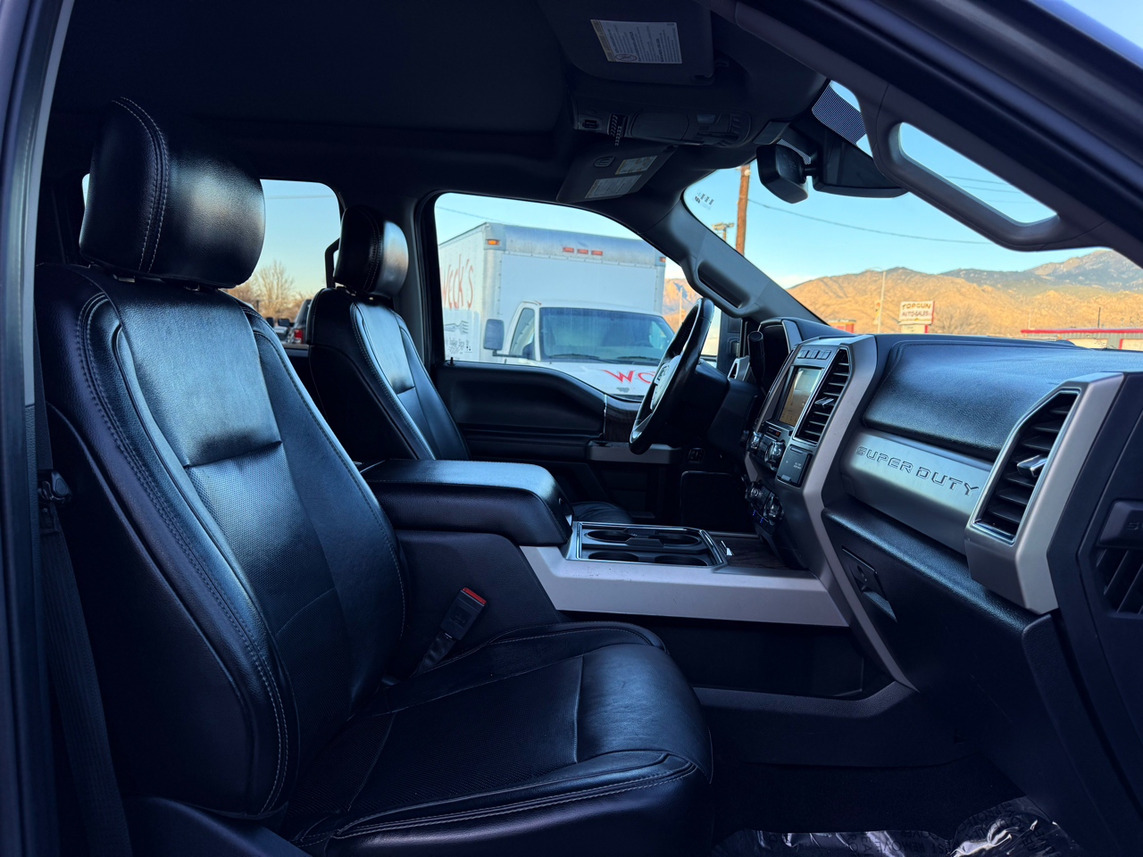 Ford F-250 SD Lariat Crew Cab 4WD 2019
