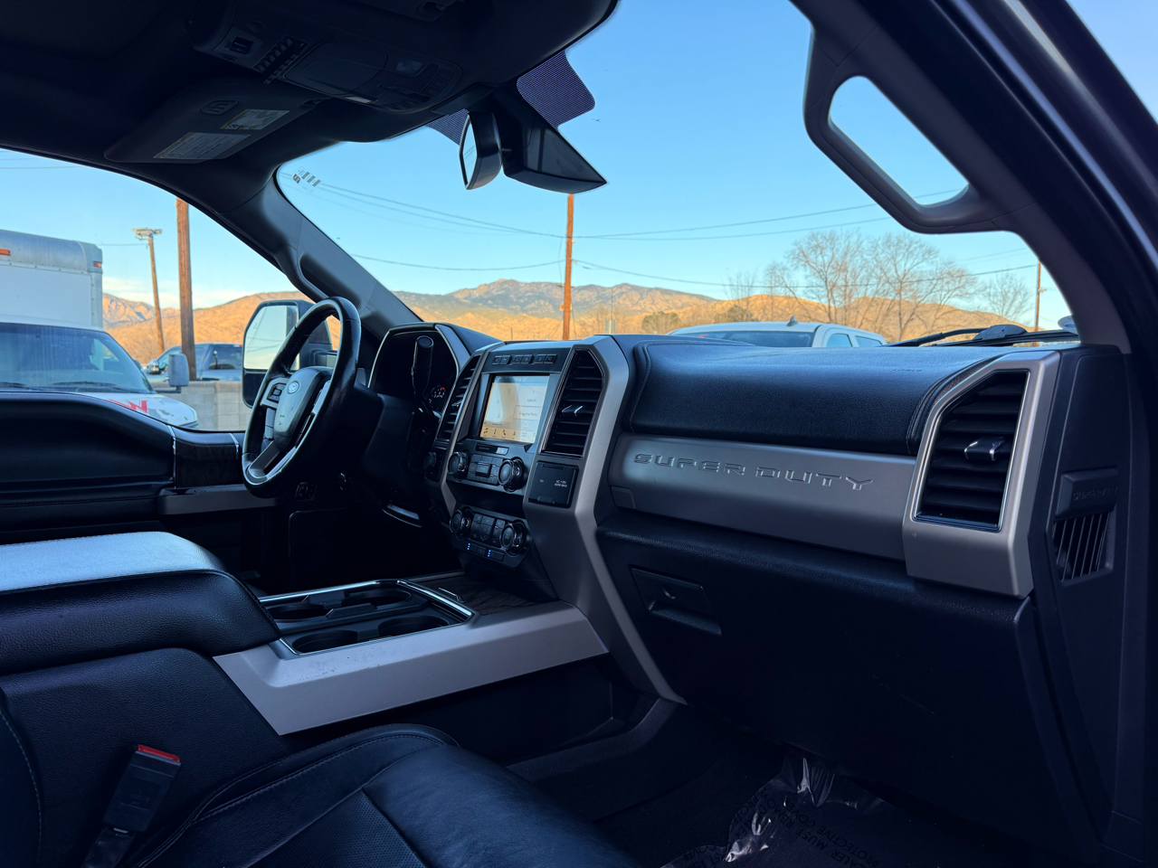 Ford F-250 SD Lariat Crew Cab 4WD 2019