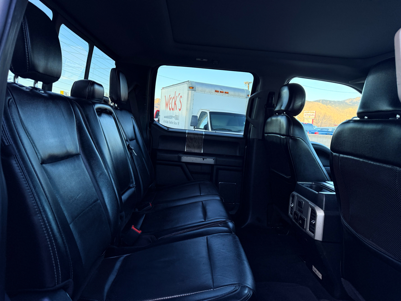 Ford F-250 SD Lariat Crew Cab 4WD 2019