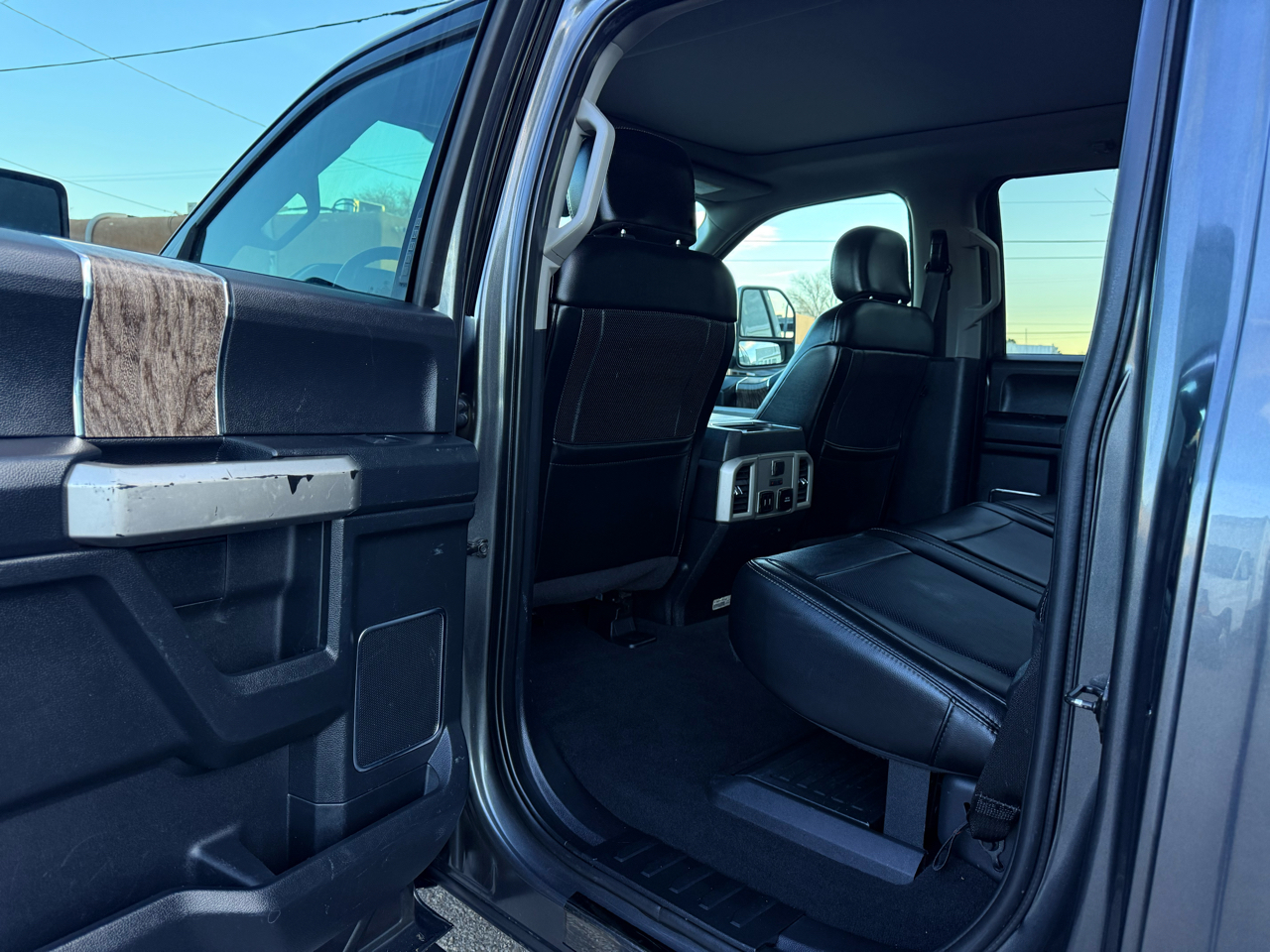 Ford F-250 SD Lariat Crew Cab 4WD 2019