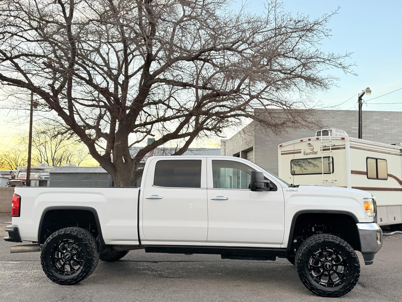GMC Sierra 2500HD SLT Crew Cab 4WD 2015