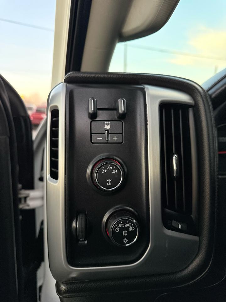 GMC Sierra 2500HD SLT Crew Cab 4WD 2015