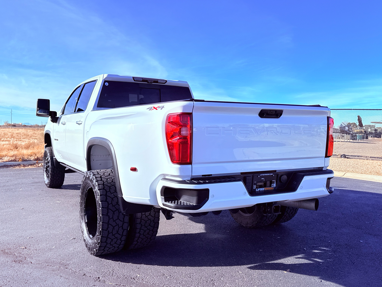 Chevrolet Silverado 3500HD High Country Crew Cab Long Box DRW 4WD 2021