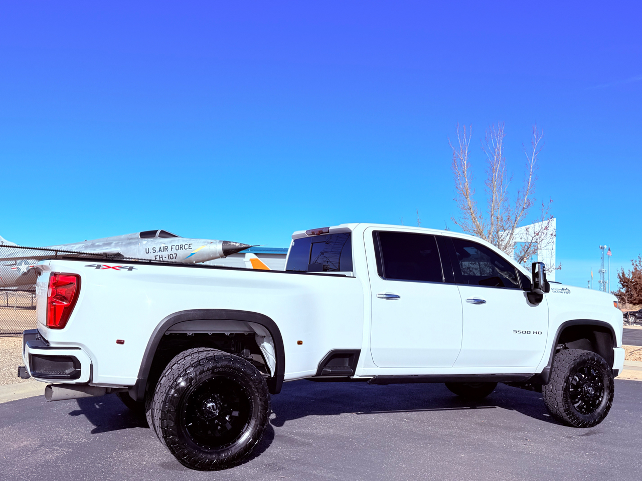 Chevrolet Silverado 3500HD High Country Crew Cab Long Box DRW 4WD 2021