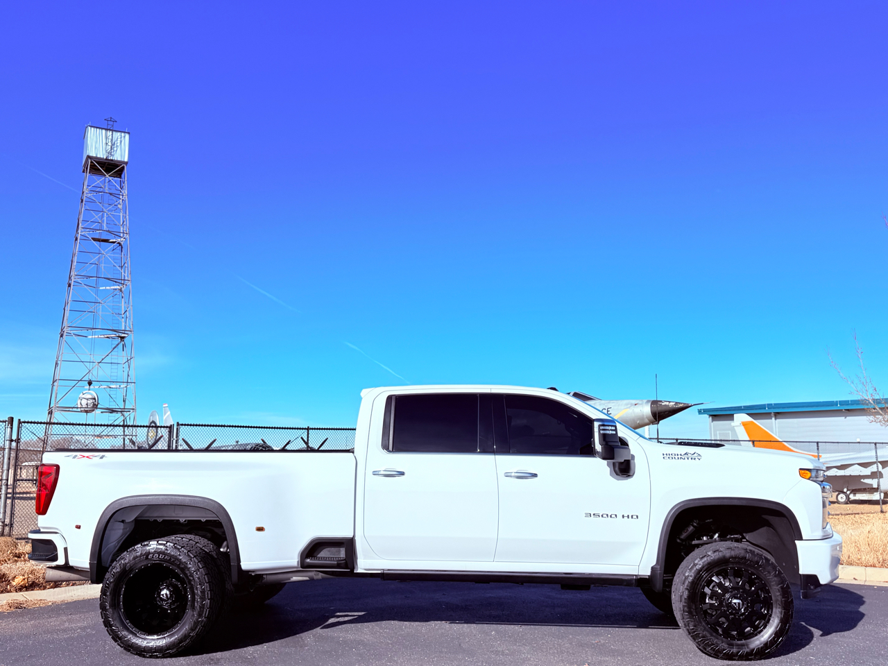 Chevrolet Silverado 3500HD High Country Crew Cab Long Box DRW 4WD 2021