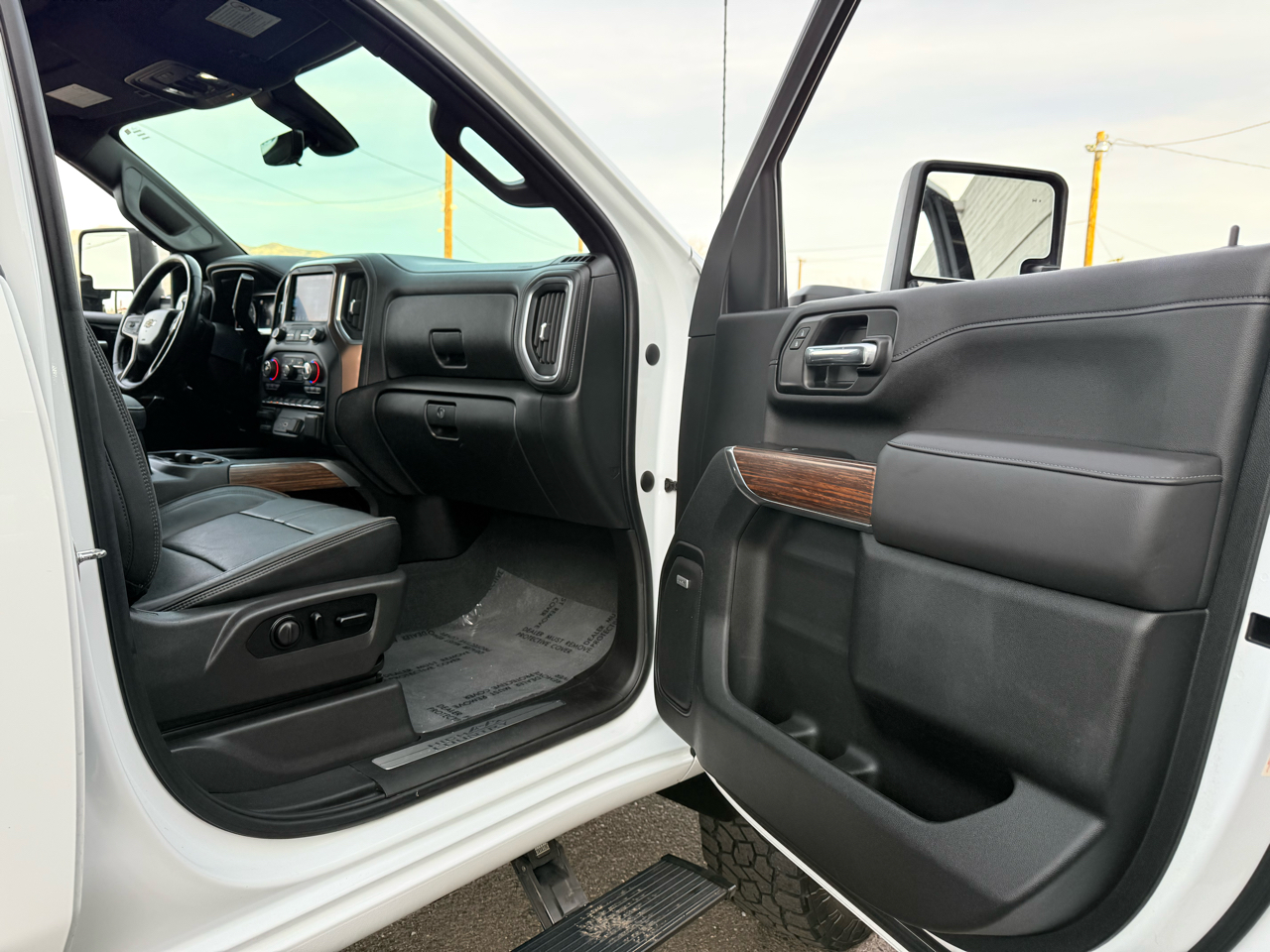 Chevrolet Silverado 3500HD High Country Crew Cab Long Box DRW 4WD 2021