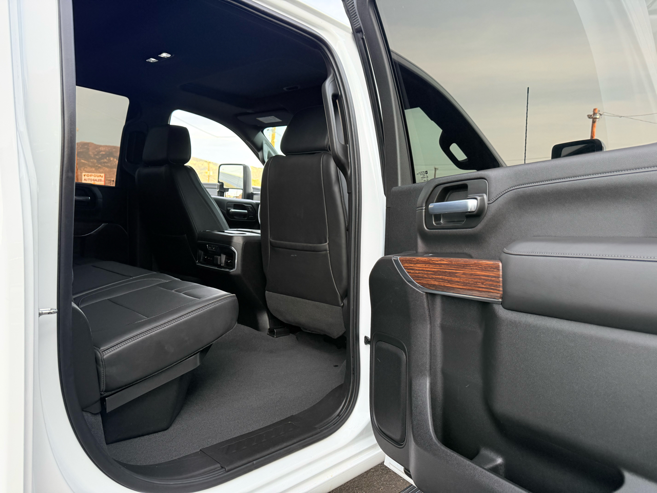 Chevrolet Silverado 3500HD High Country Crew Cab Long Box DRW 4WD 2021