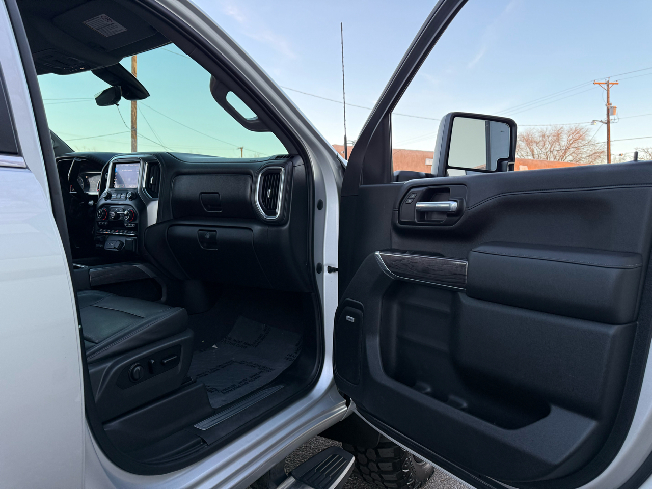 Chevrolet Silverado 2500HD LTZ Crew Cab 4WD 2020