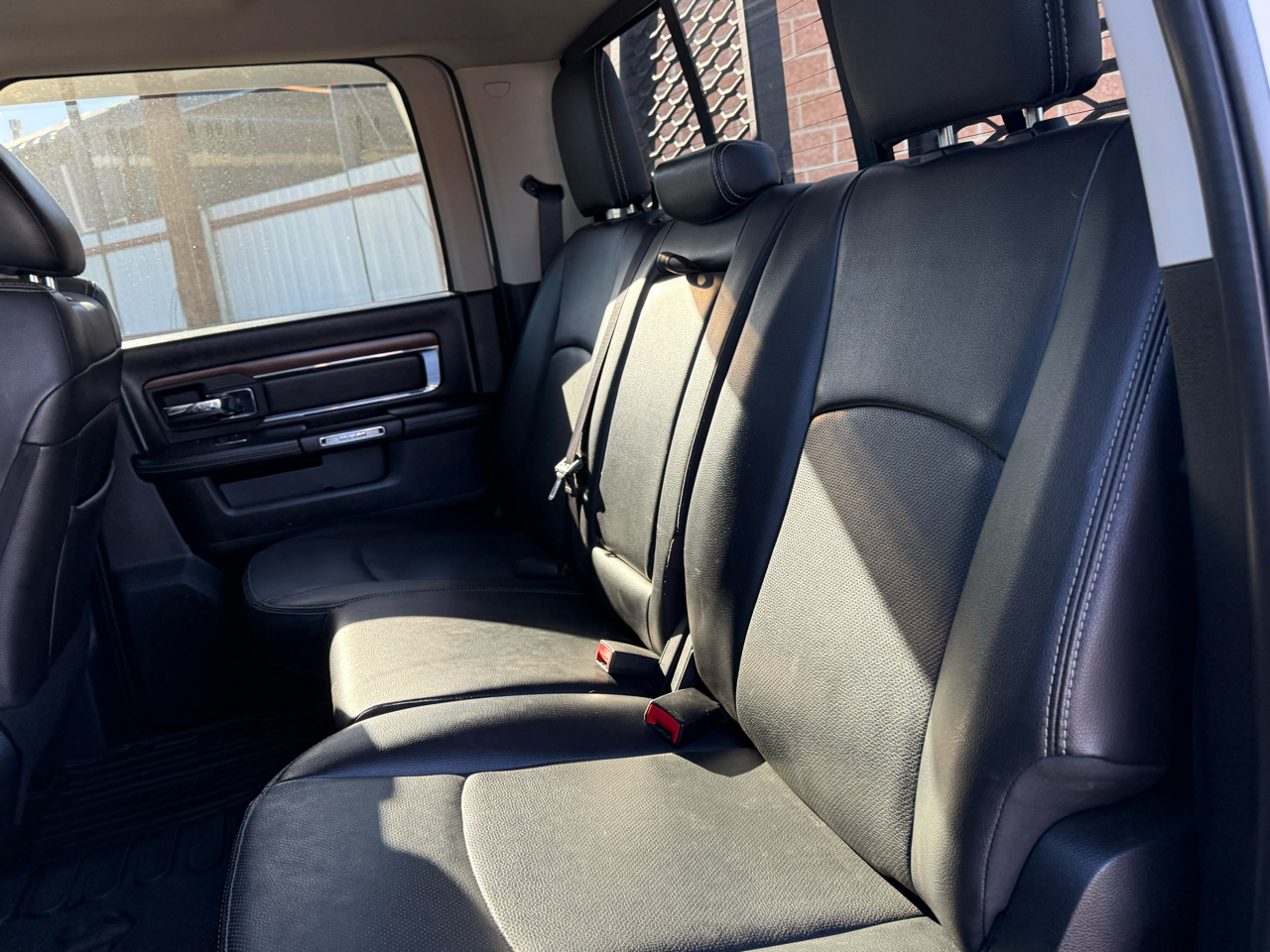 RAM 2500 Laramie Crew Cab LWB 4WD 2016