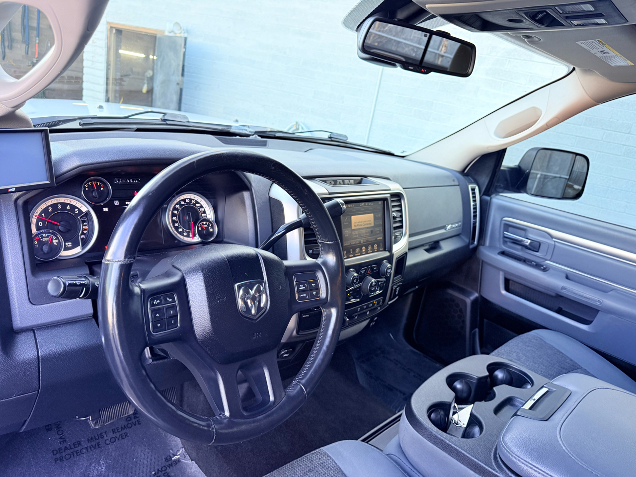 RAM 2500 Laramie Crew Cab LWB 4WD 2016