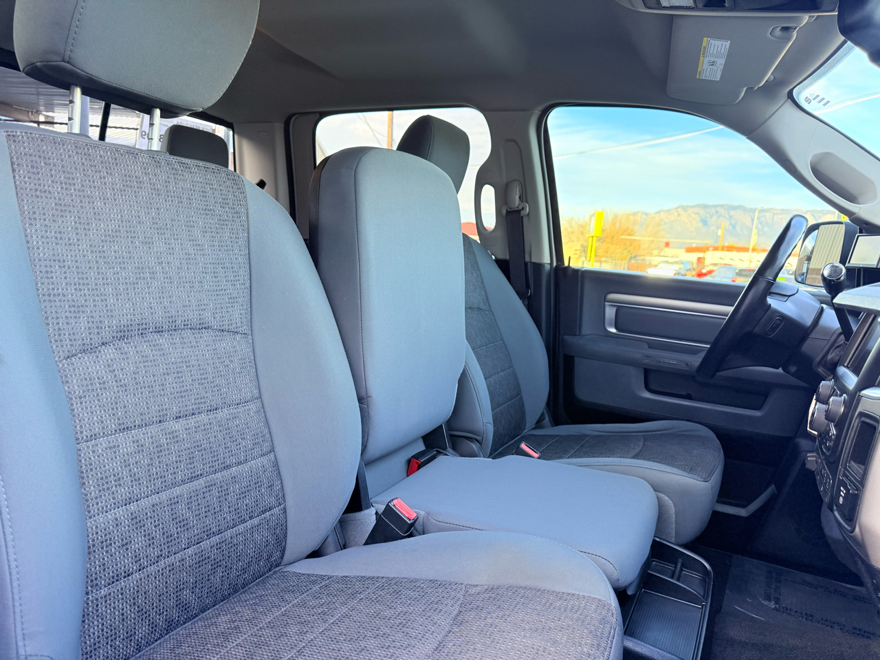 RAM 2500 Laramie Crew Cab LWB 4WD 2016