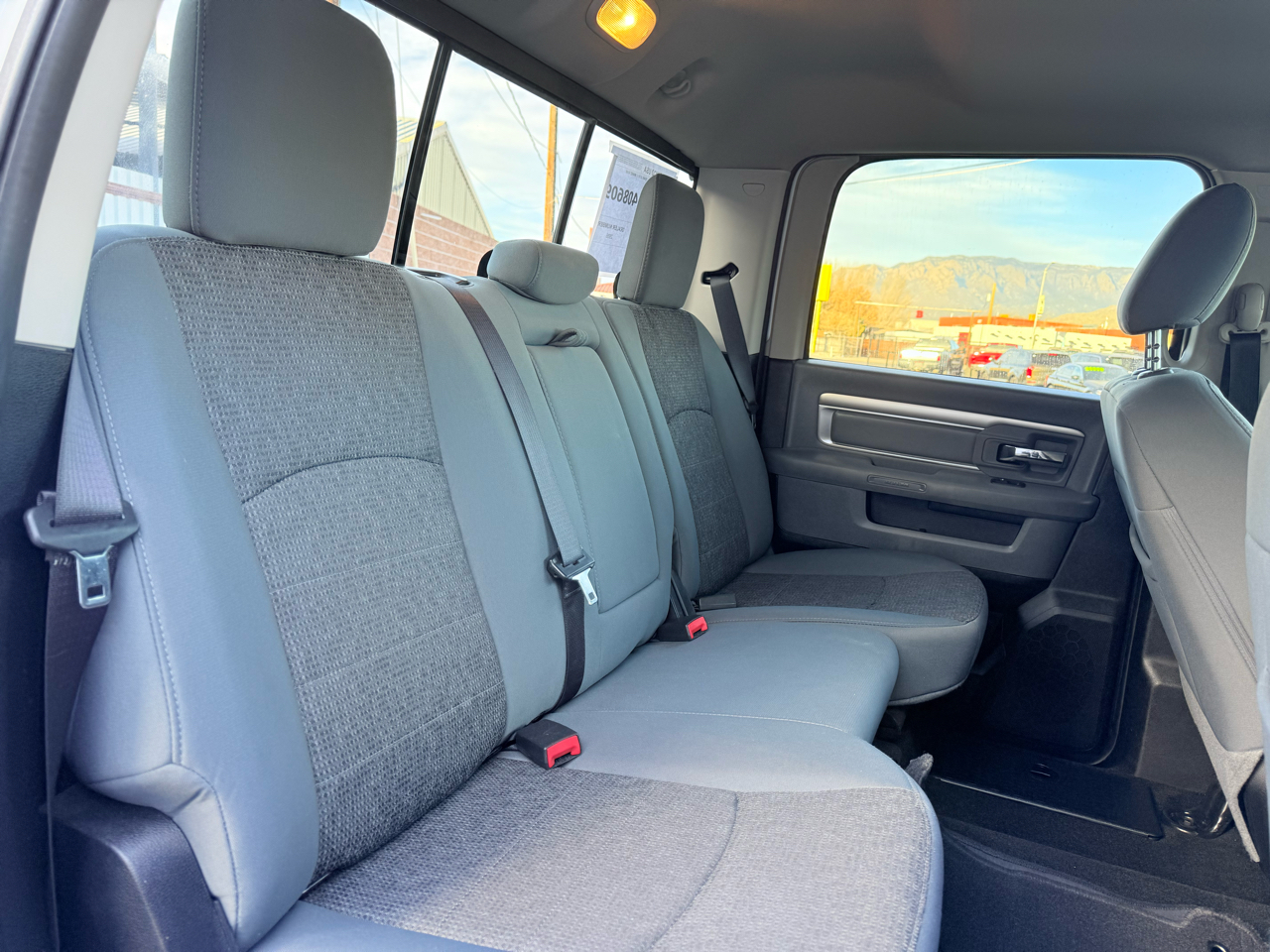 RAM 2500 Laramie Crew Cab LWB 4WD 2016