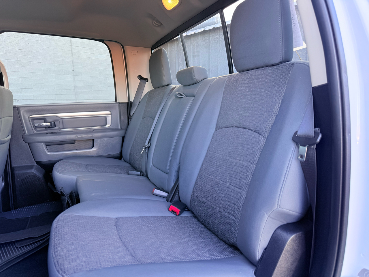 RAM 2500 Laramie Crew Cab LWB 4WD 2016