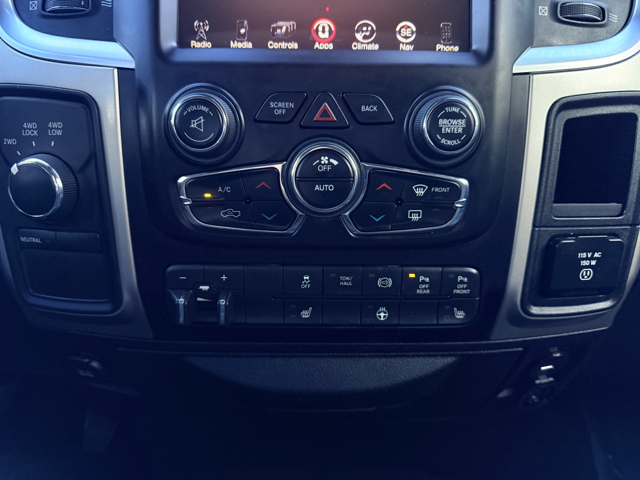 RAM 2500 Laramie Crew Cab LWB 4WD 2016