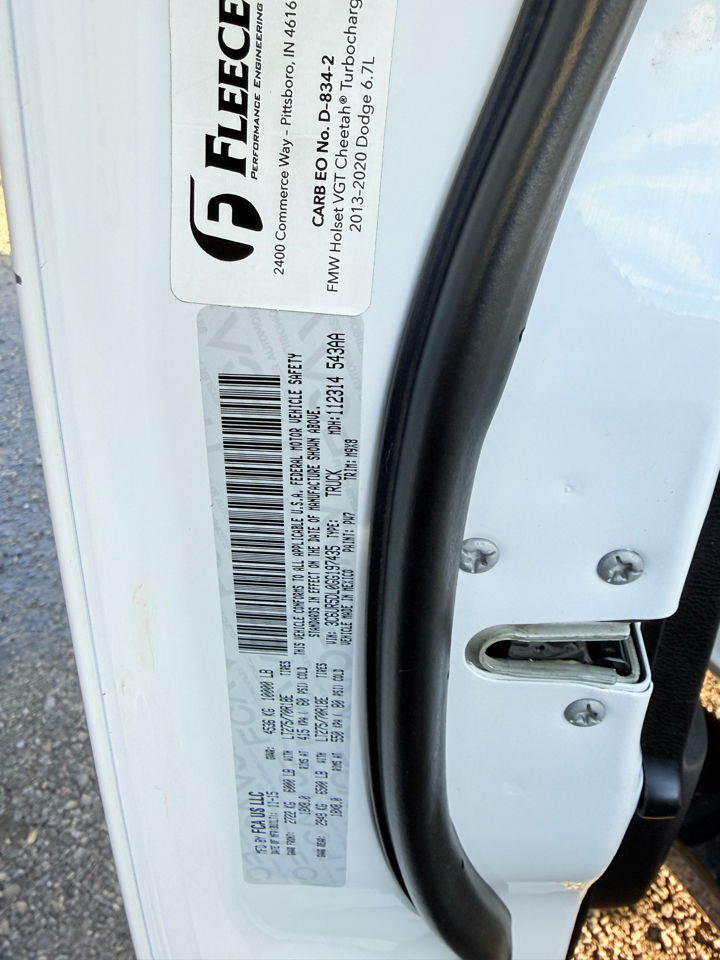 RAM 2500 Laramie Crew Cab LWB 4WD 2016