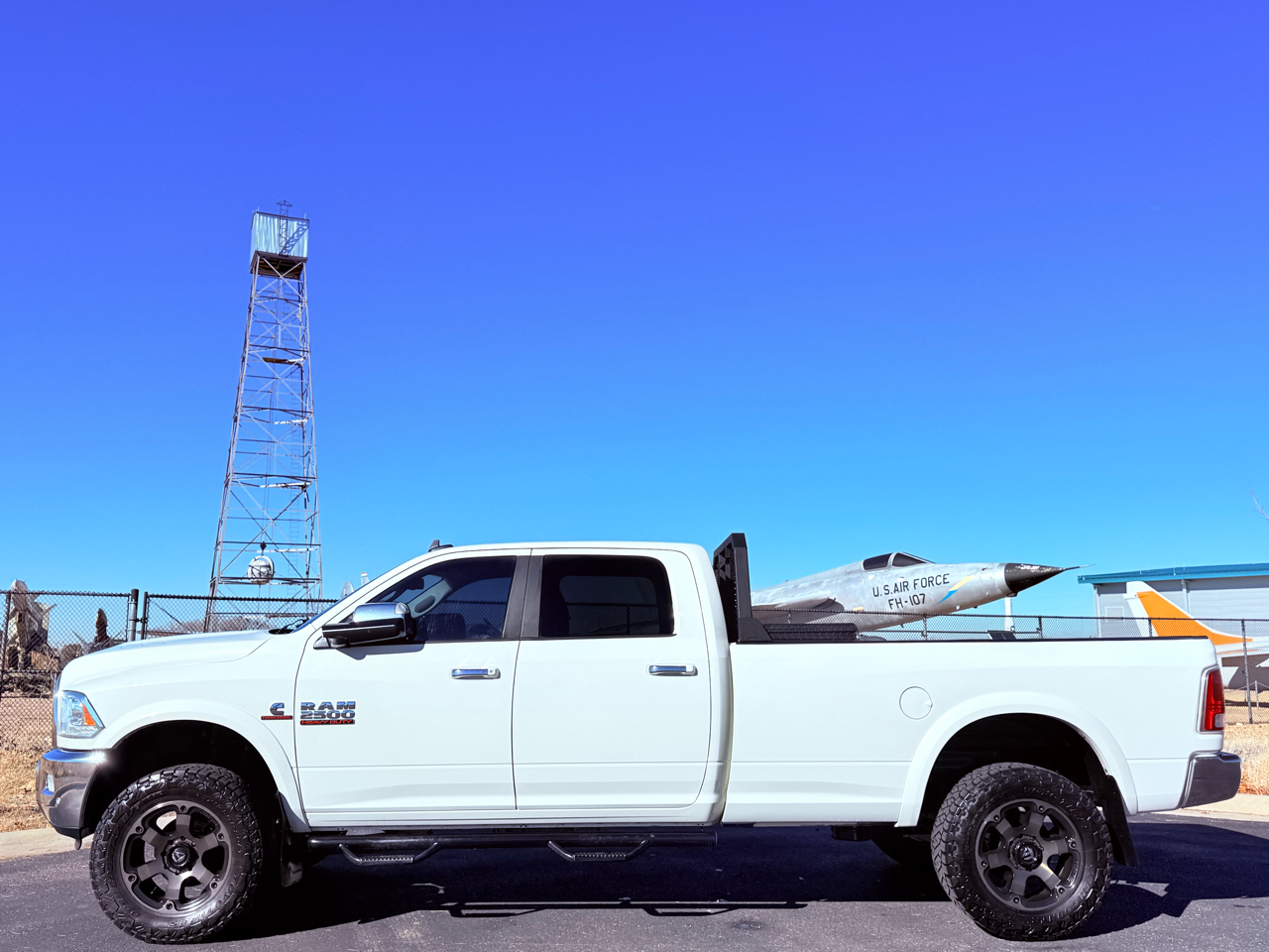RAM 2500 Laramie Crew Cab LWB 4WD 2016