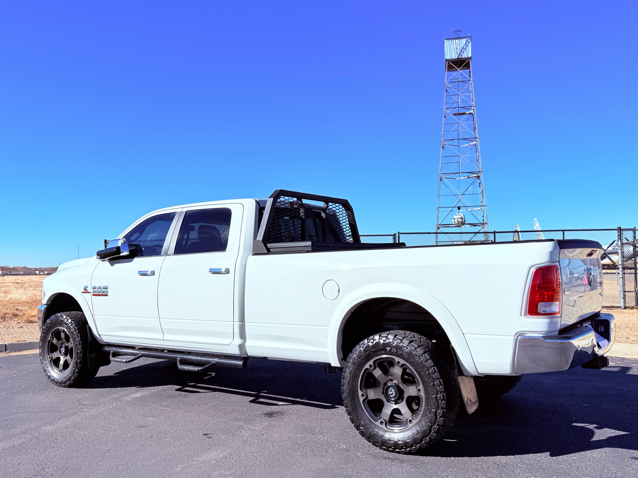 RAM 2500 Laramie Crew Cab LWB 4WD 2016