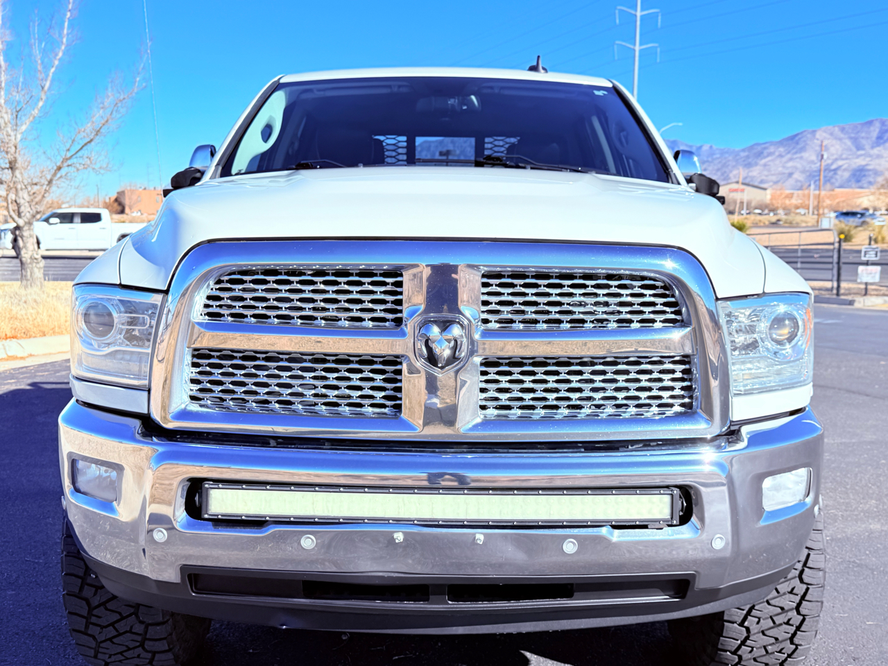 RAM 2500 Laramie Crew Cab LWB 4WD 2016