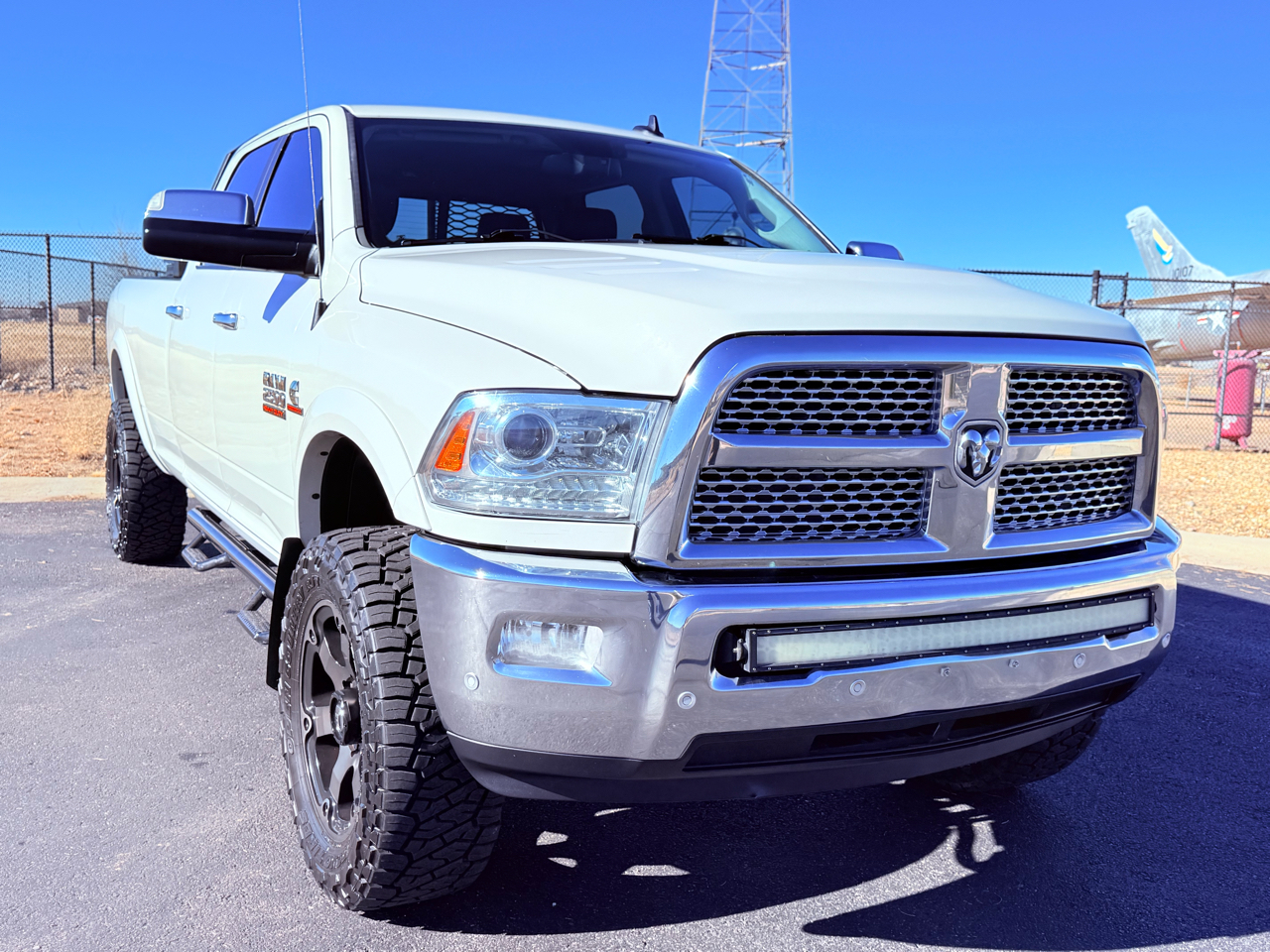 RAM 2500 Laramie Crew Cab LWB 4WD 2016