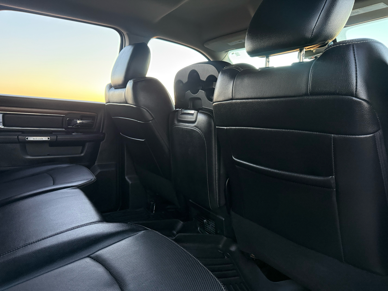 RAM 2500 Laramie Crew Cab LWB 4WD 2016