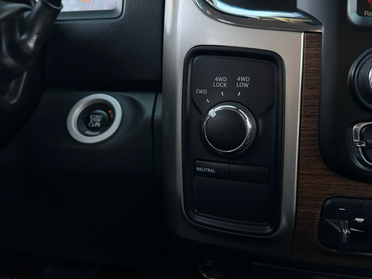 RAM 2500 Laramie Crew Cab LWB 4WD 2016