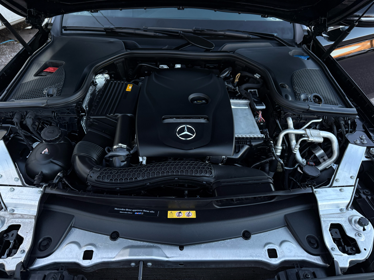 Mercedes-Benz E-Class E300 Luxury Sedan 2019