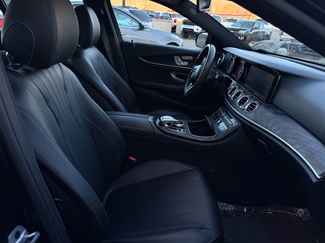 Mercedes-Benz E-Class E300 Luxury Sedan 2019