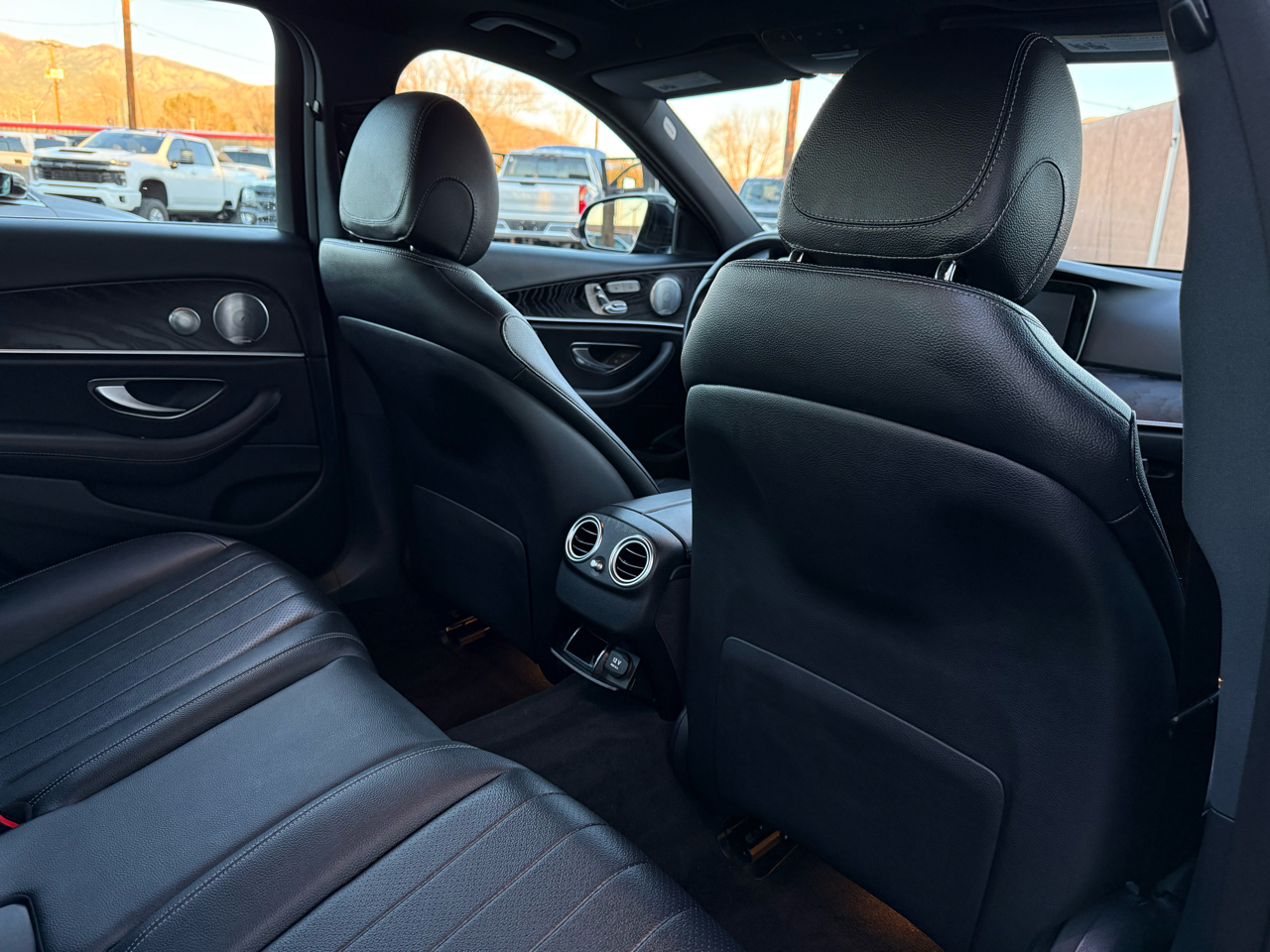 Mercedes-Benz E-Class E300 Luxury Sedan 2019