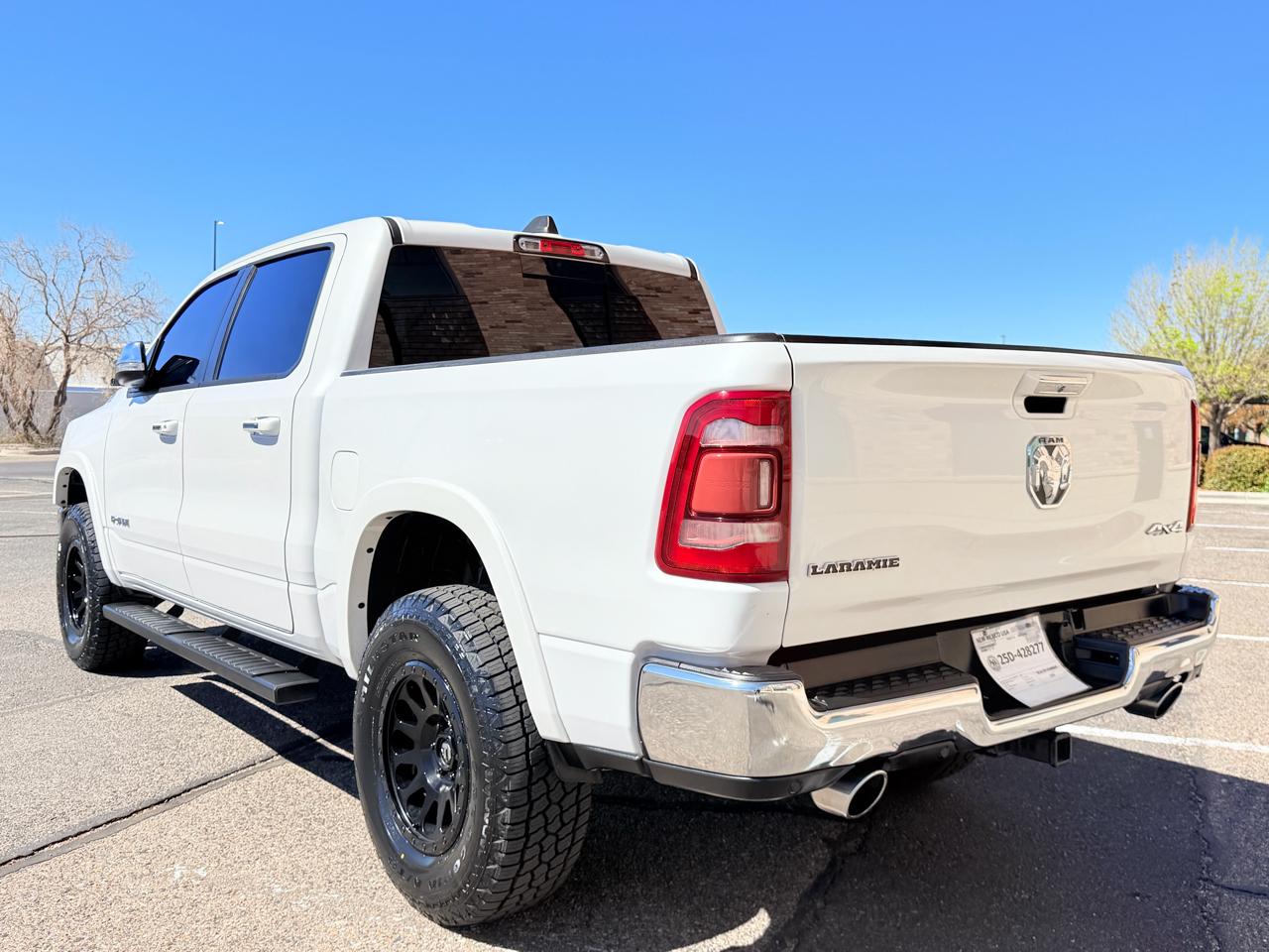 RAM 1500 Laramie Crew Cab SWB 4WD 2019