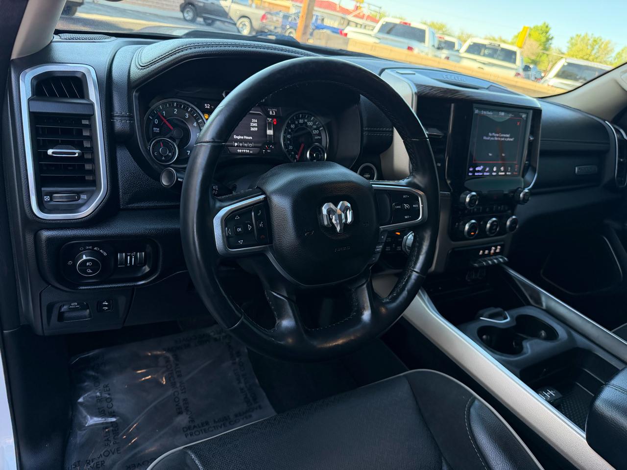 RAM 1500 Laramie Crew Cab SWB 4WD 2019