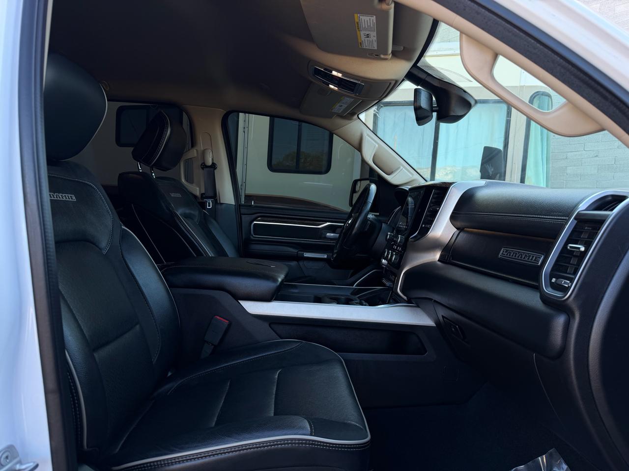 RAM 1500 Laramie Crew Cab SWB 4WD 2019