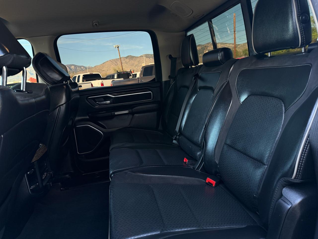 RAM 1500 Laramie Crew Cab SWB 4WD 2019