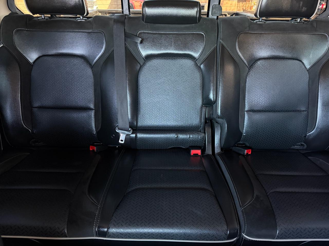 RAM 1500 Laramie Crew Cab SWB 4WD 2019