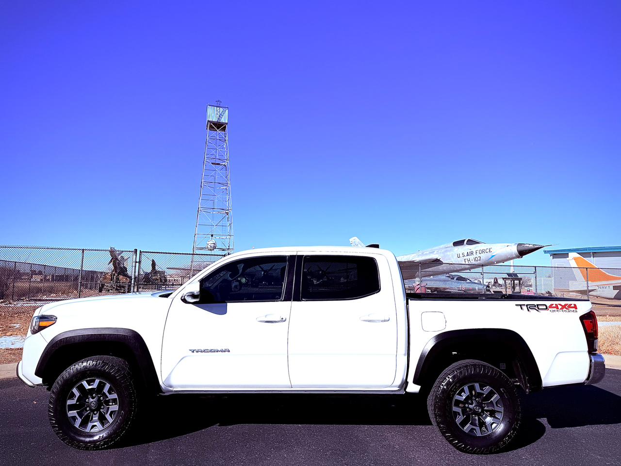 Toyota Tacoma TRD Offroad Dbl Cab 4WD at 2023