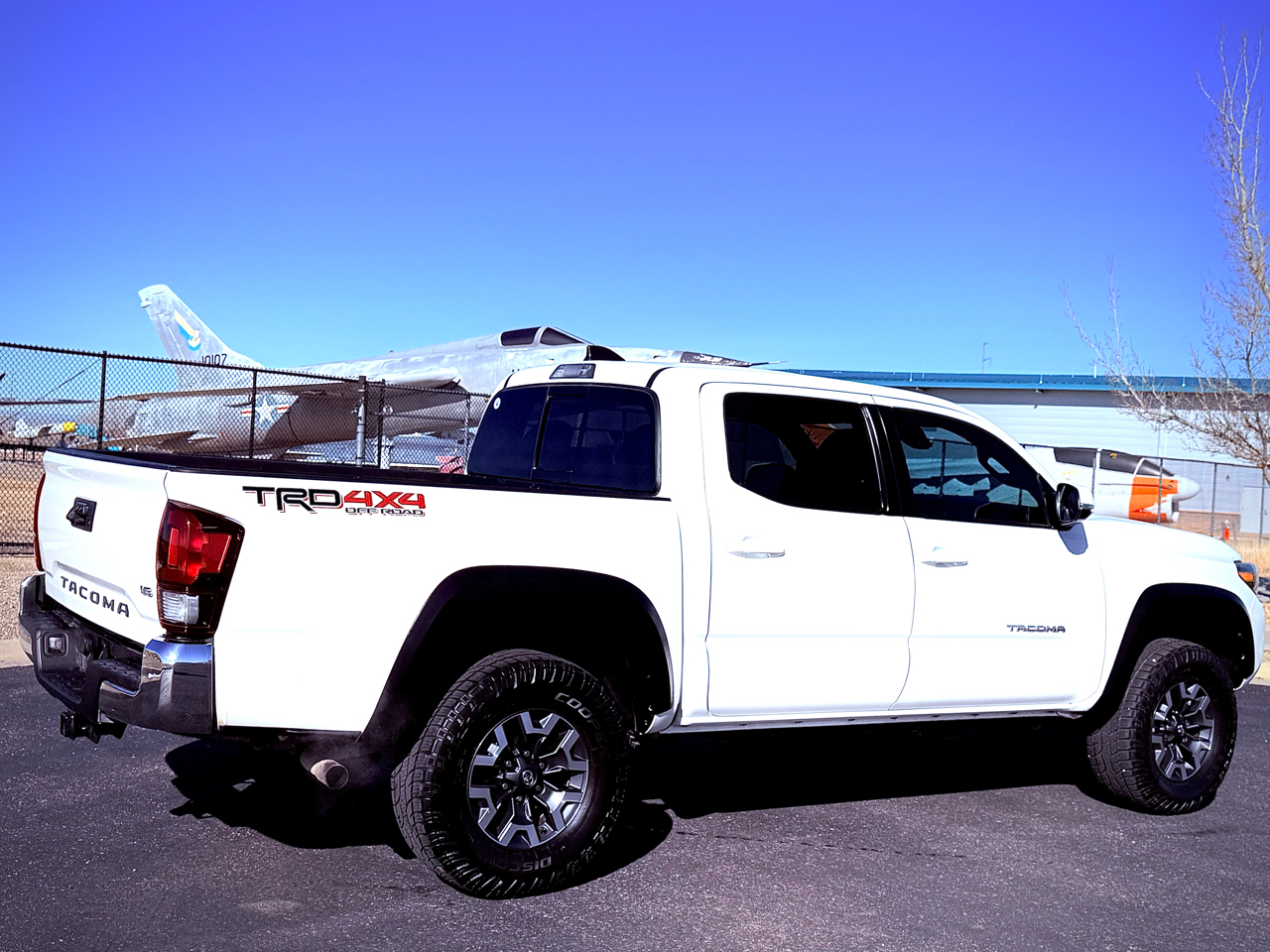 Toyota Tacoma TRD Offroad Dbl Cab 4WD at 2023
